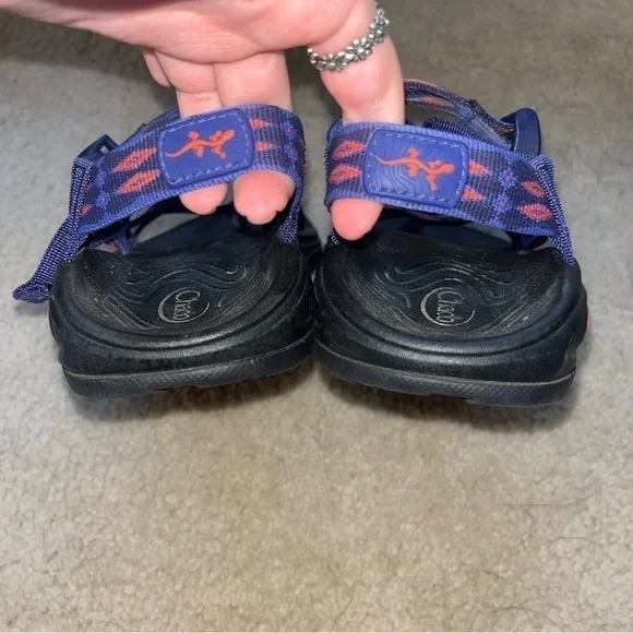 Chaco Women's Blue and Red Strap Toe Loop Around Hiking Sandals Size 6 - Picture 6 of 7